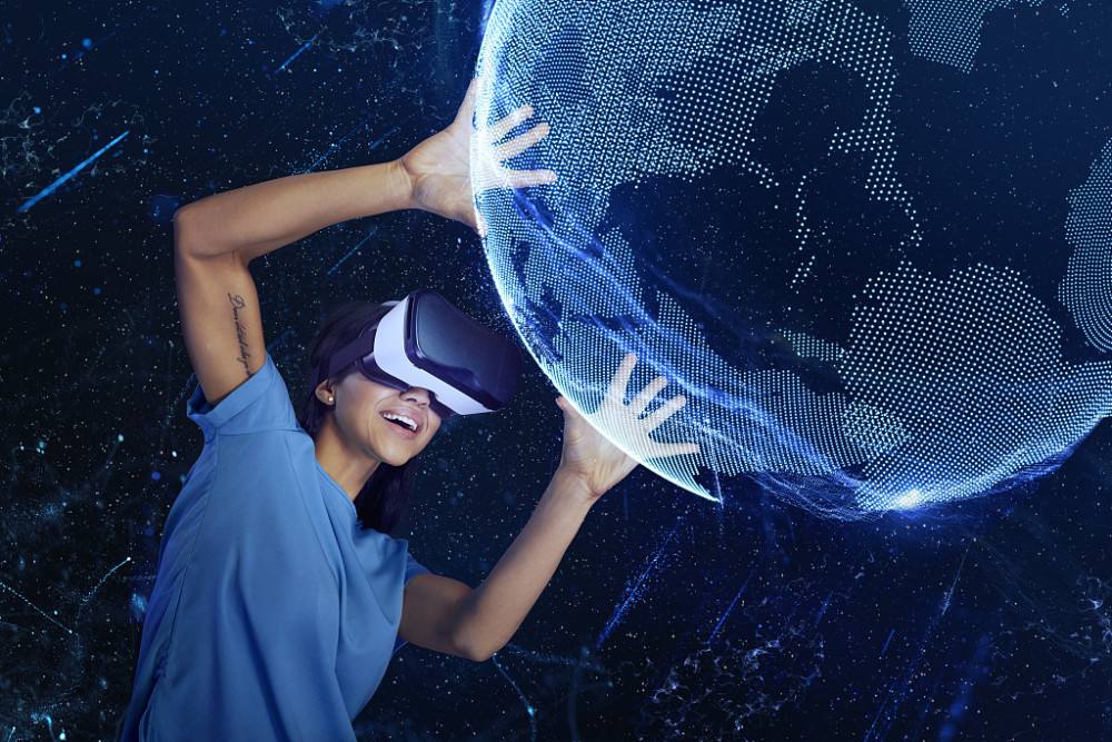 VR